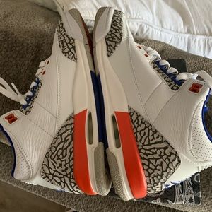 Air Jordan 3 Retro. Only wore 3 times.